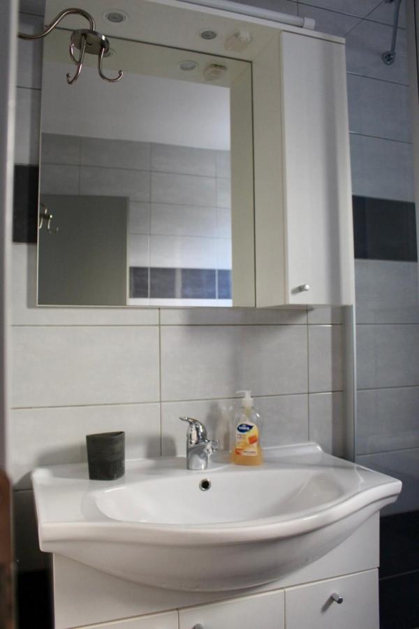 Filipovic Apartmani Medulin Luaran gambar