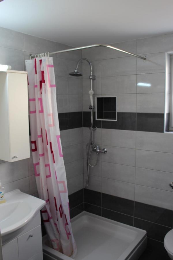 Filipovic Apartmani Medulin Luaran gambar